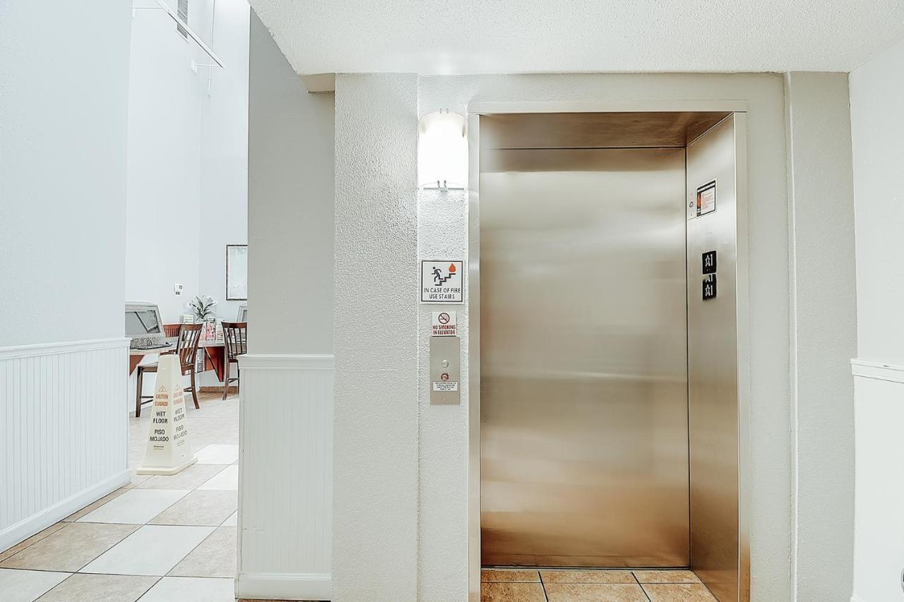 Ocean Front Comfy Condo W/Kitchen, Sleeps 4, Snowbird Paradise Myrtle Beach Esterno foto